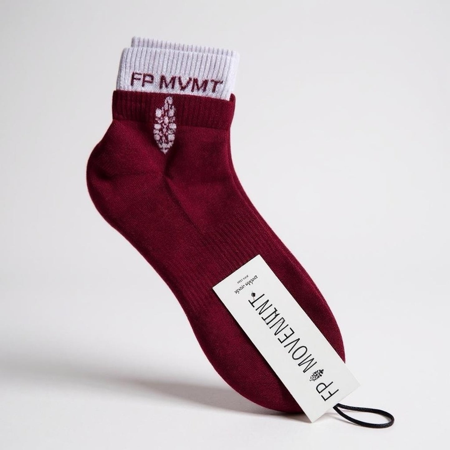 Free People Quarter Crew Court Socks in Wine / Blush